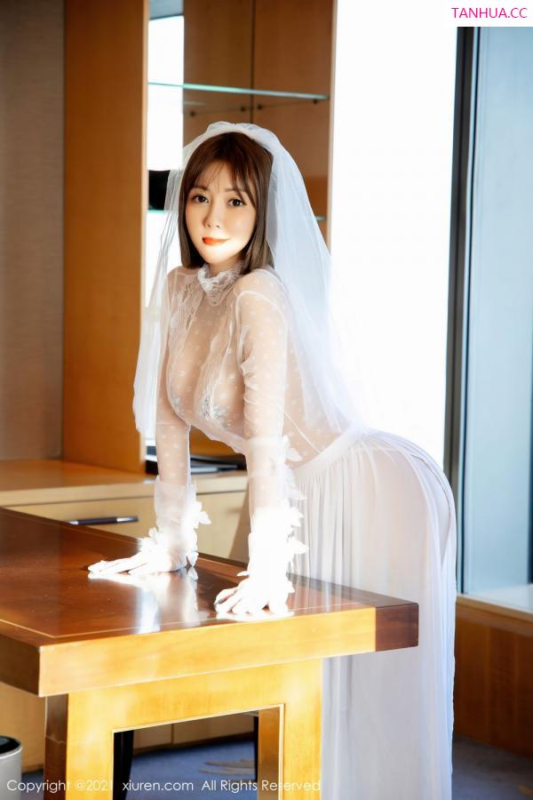 闫雪松 松果儿 [XiuRen]高清写真图 2021.11.11 No.4200 果儿Victoria第4张图片